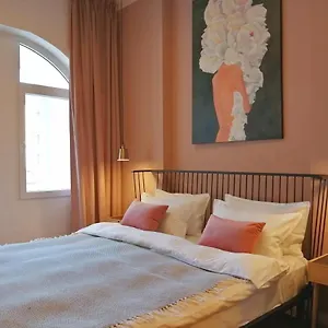 Old Town Dreamloft Апартаменты
